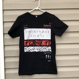 Pacific men’s Twenty One Pilots black tee shirt